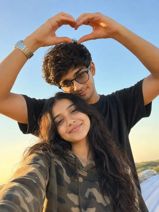 Gemini AI Couple Photo Prompt – Heart Hands Selfie
